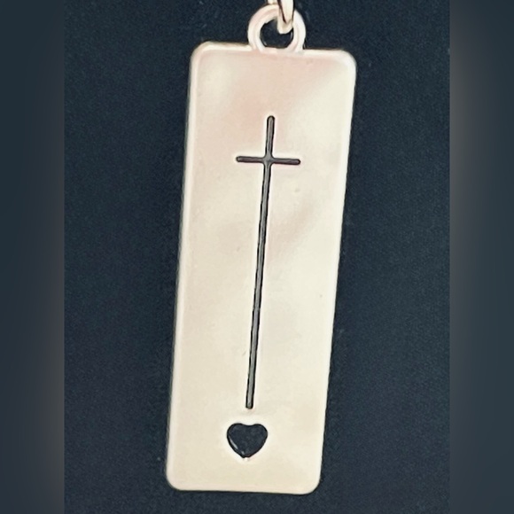 Pendant Long Cross & Hope Cutout Heart Charm - Picture 2 of 7